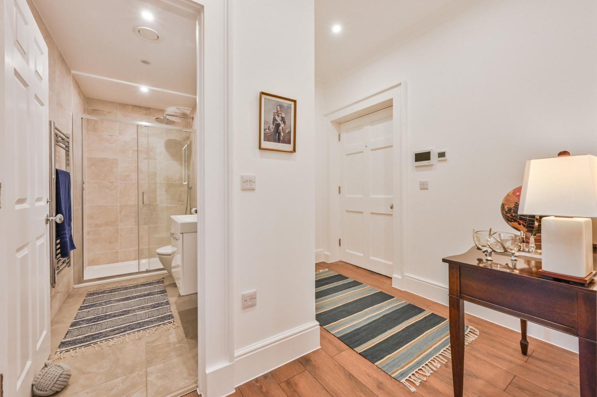 9 Admiralty House Stunning Luxury Apartment With Free Parking プリマス エクステリア 写真