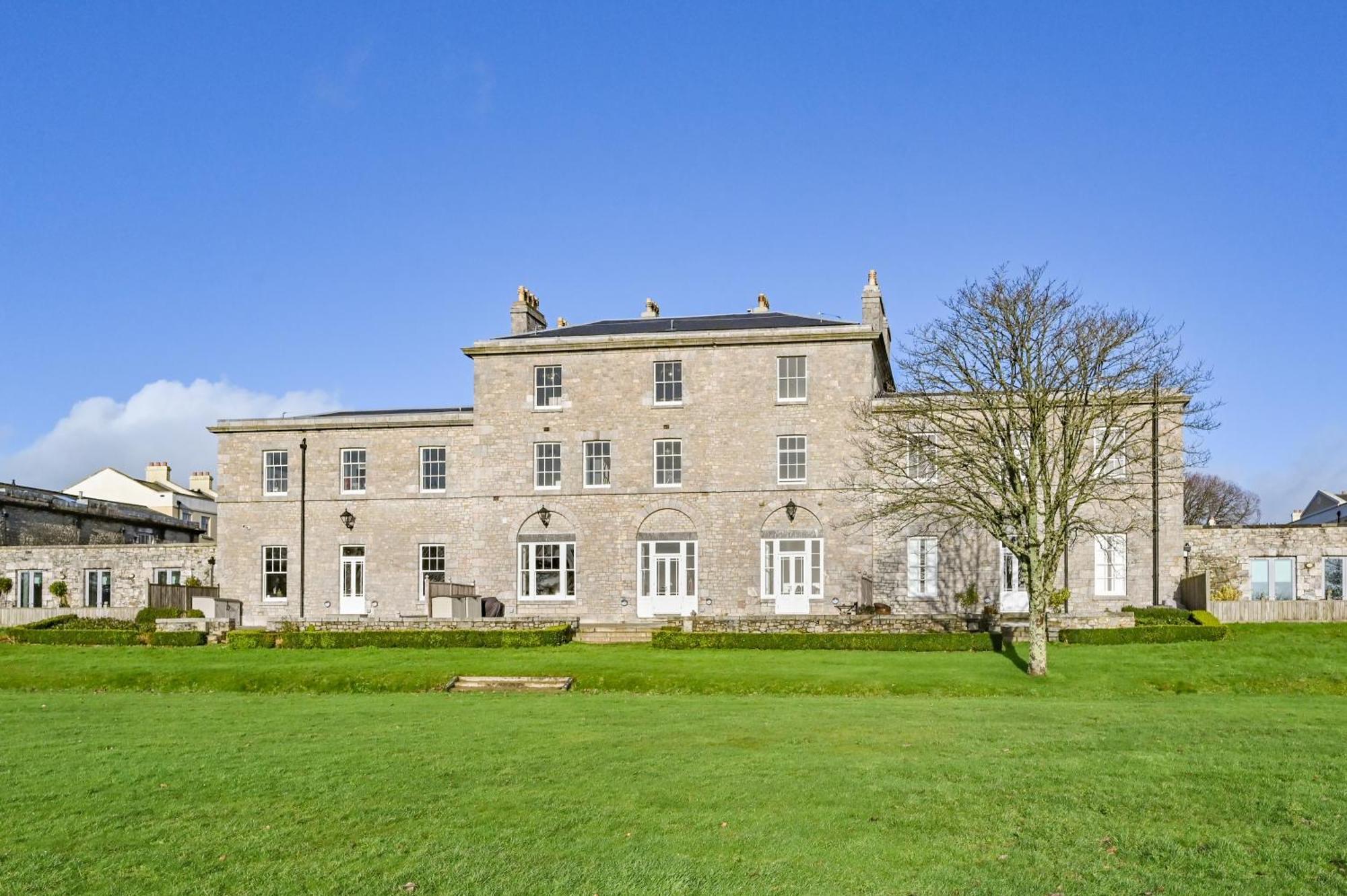 9 Admiralty House Stunning Luxury Apartment With Free Parking プリマス エクステリア 写真