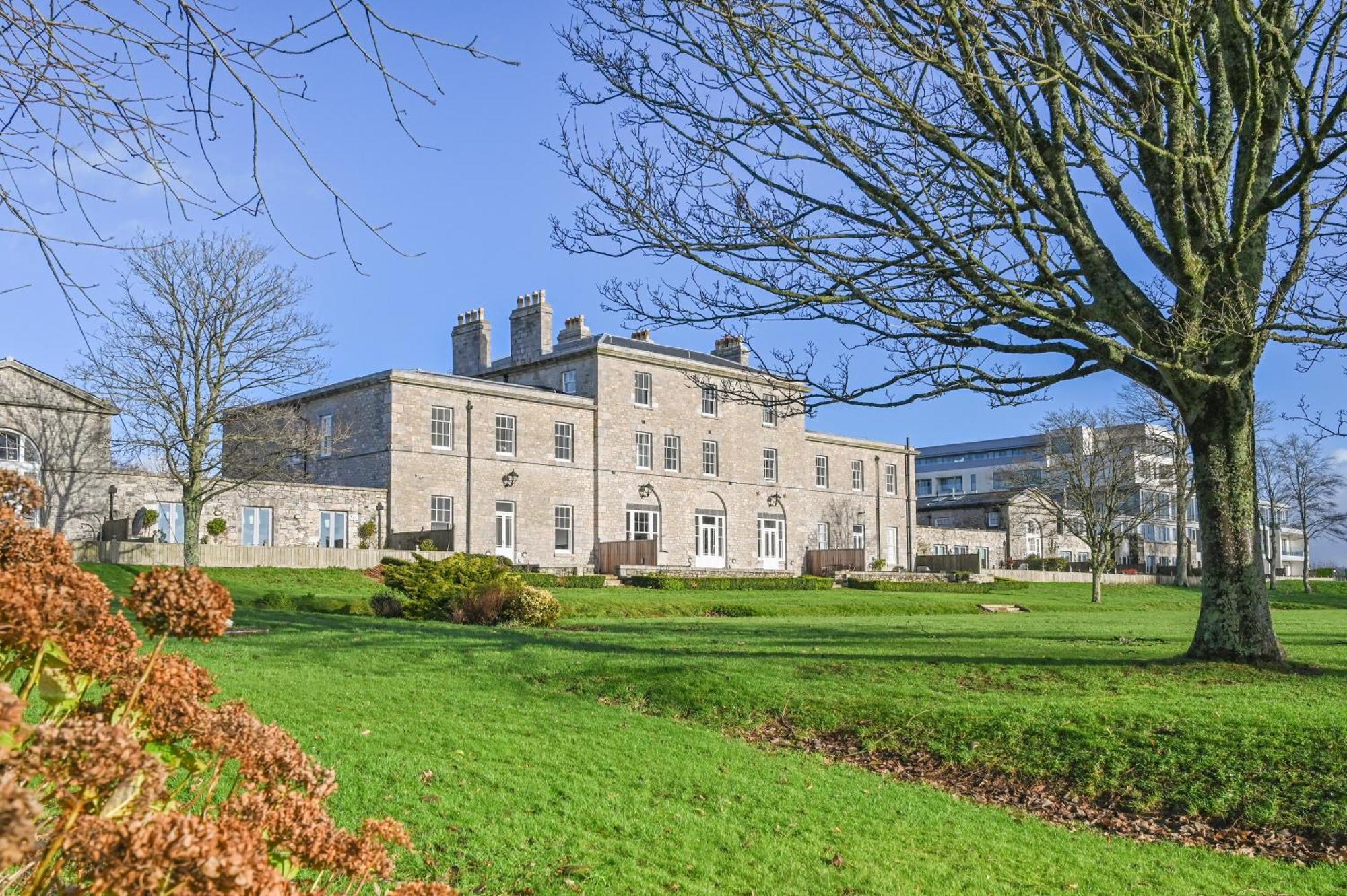 9 Admiralty House Stunning Luxury Apartment With Free Parking プリマス エクステリア 写真