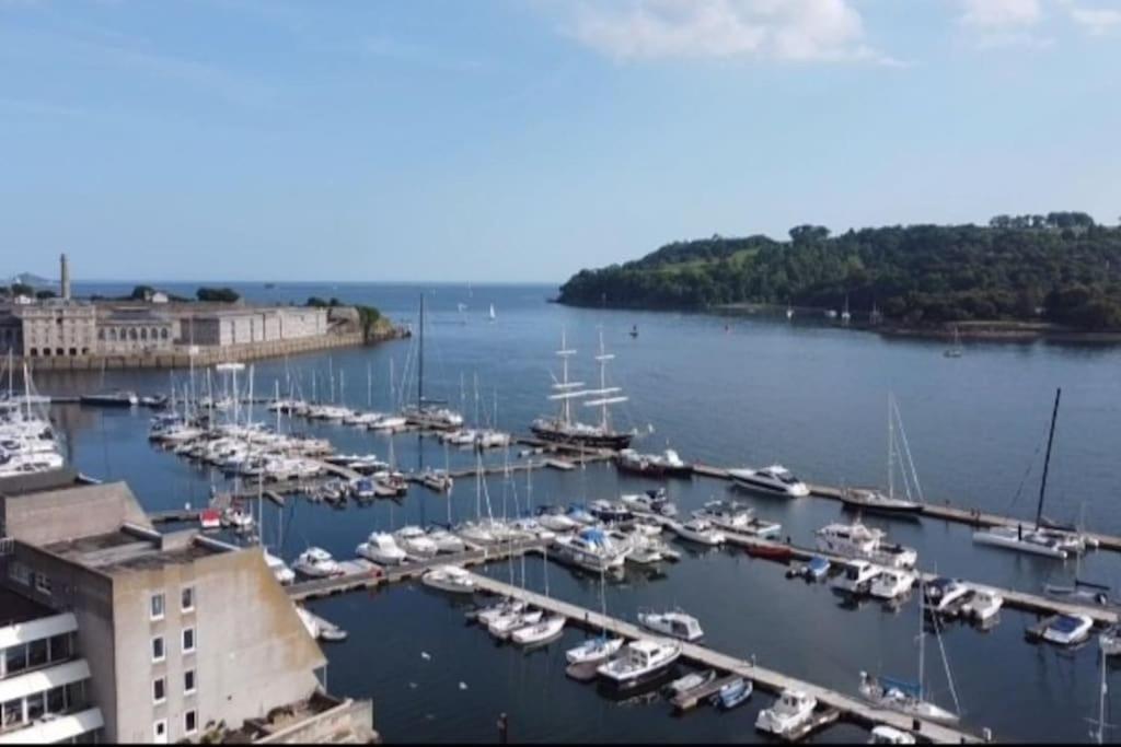 9 Admiralty House Stunning Luxury Apartment With Free Parking プリマス エクステリア 写真